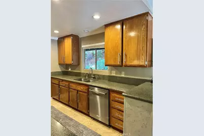 109 Rockledge Lane, Lake Arrowhead, CA 92352 - Photo 6