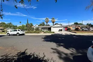1522 Densmore St, Pomona, CA 91767 - Photo 2