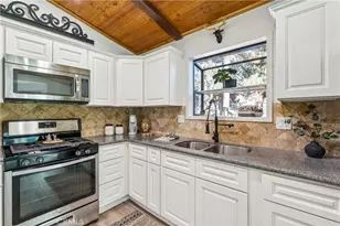937 E Fairway, Big Bear City, CA 92314 - Photo 10