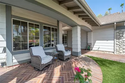 1463 Oak View Way, Escondido, CA 92029 - Photo 2