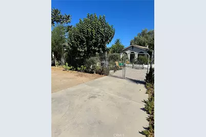 174 E 11th, Perris, CA 92570 - Photo 4