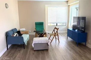 25717 Sycamore Pointe, Lake Forest, CA 92630 - Photo 2