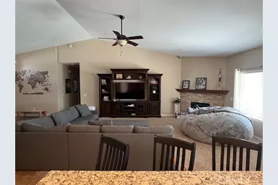 17915 Westlawn, Hesperia, CA 92345 - Photo 8