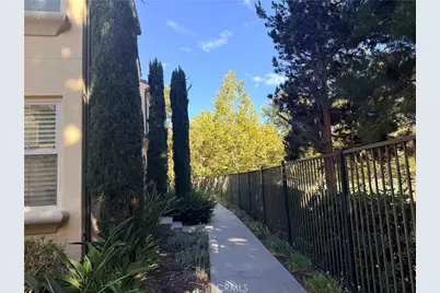 78 Jade Flower, Irvine, CA 92620 - Photo 2