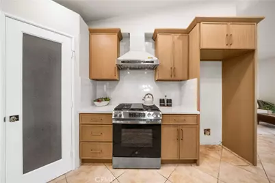 291 Hillandale Court, Riverside, CA 92507 - Photo 12