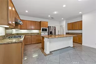 7251 Blue Crab Ct, Eastvale, CA 92880 - Photo 6