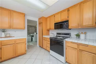 14013 Tom Ct, Victorville, CA 92392 - Photo 18