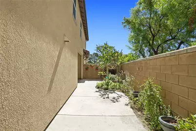 7255 Roselai Court, Corona, CA 92880 - Photo 44