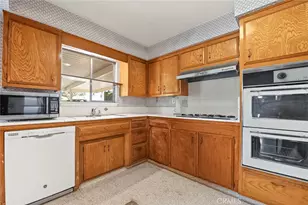 2122 Saticoy, Pomona, CA 91767 - Photo 14