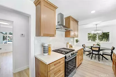 20919 Costanso Street, Woodland Hills, CA 91364 - Photo 12