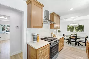 20919 Costanso St, Woodland Hills, CA 91364 - Photo 12
