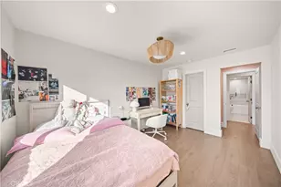 13321 Bubbling Well Rd, Tustin, CA 92780 - Photo 32