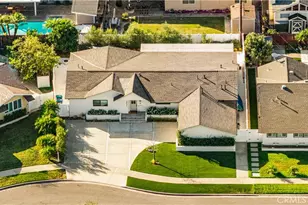 13321 Bubbling Well Rd, Tustin, CA 92780 - Photo 64