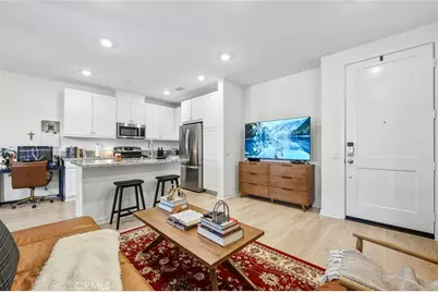 960 N Tangent Privado #303, Ontario, CA 91764 - Photo 6