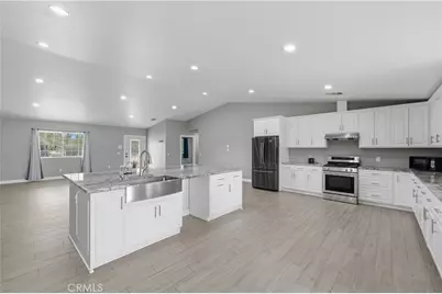 18060 Walnut Street, Hesperia, CA 92345 - Photo 8