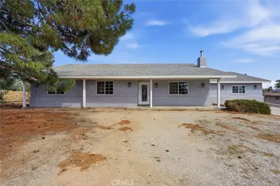 18060 Walnut Street, Hesperia, CA 92345 - Photo 2