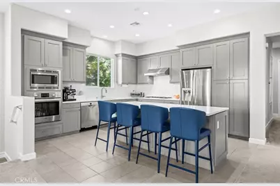 180 Follyhatch, Irvine, CA 92618 - Photo 2