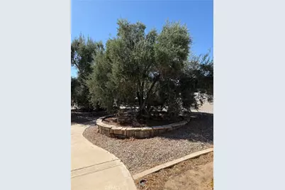 17572 Main Street, Hesperia, CA 92345 - Photo 2