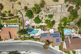 20224 Chapter, Woodland Hills, CA 91364 - Photo 2