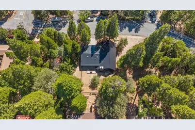 610 Pioneer, Lake Arrowhead, CA 92352 - Photo 34