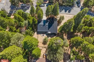 610 Pioneer, Lake Arrowhead, CA 92352 - Photo 34