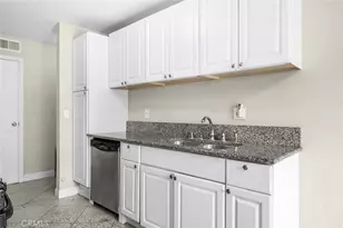 700 W La Veta, Orange, CA 92868 - Photo 16