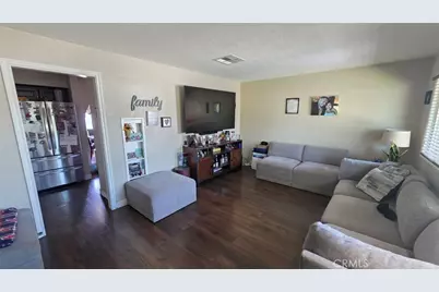 18631 Hawthorne, Bloomington, CA 92316 - Photo 4