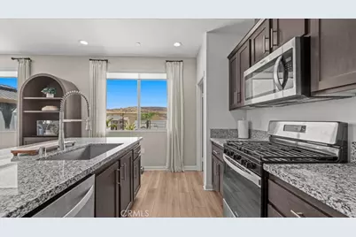 4230 Empressa Circle, Lake Elsinore, CA 92530 - Photo 10