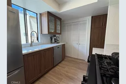 2520 Ruhland Avenue #B, Redondo Beach, CA 90278 - Photo 12
