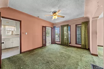 9117 Dalton, Los Angeles, CA 90047 - Photo 12