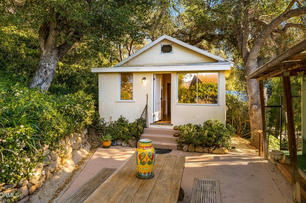 1738 Orchard Dr, Ojai, CA 93023