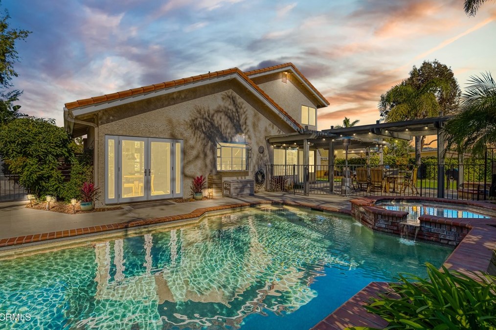 5597 Butterfield St, Camarillo, CA 93012-4221