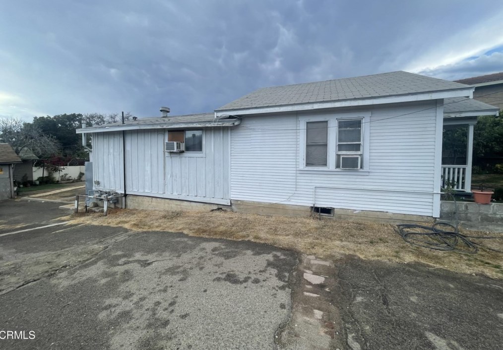 220 S Mill St, Santa Paula, CA 93060
