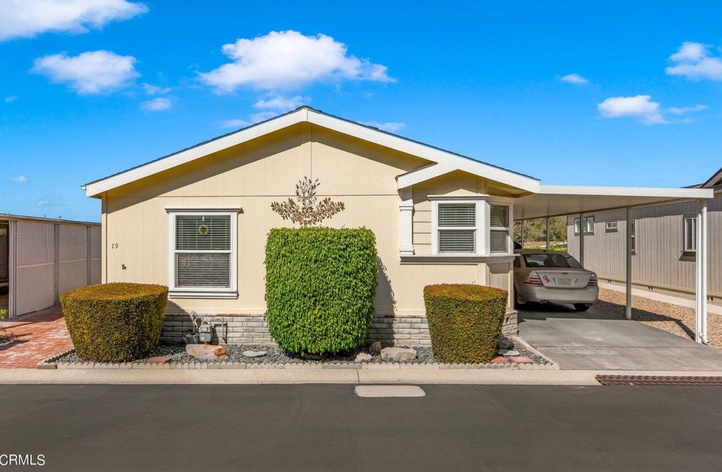 19 Gitana Ave, Camarillo, CA 93012-8141