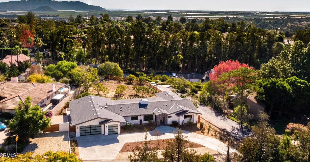 1226 Calle Aurora, Camarillo CA  93010-8438 exterior