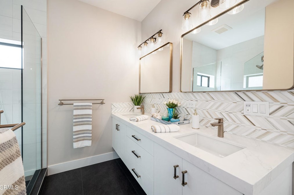 1226 Calle Aurora, Camarillo CA  93010-8438 exterior