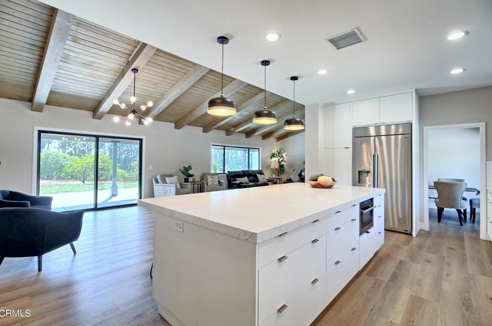 1226 Calle Aurora, Camarillo CA  93010-8438 exterior