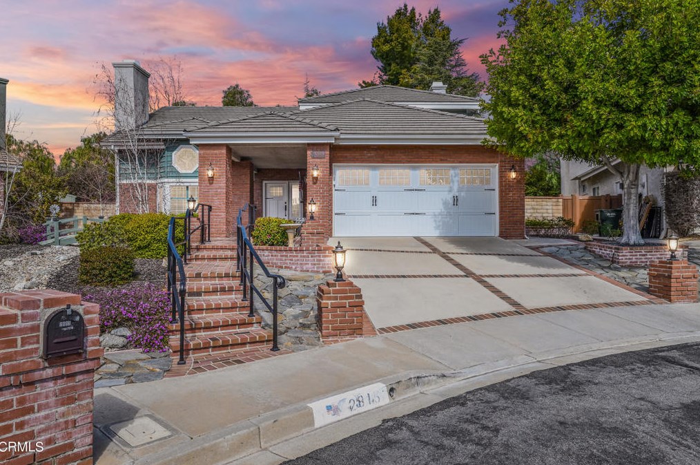 2815 Hilary Ct, Thousand Oaks, CA 91362-4686