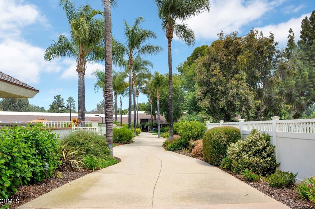 17103 Village 17, Camarillo CA  93012-7401 exterior