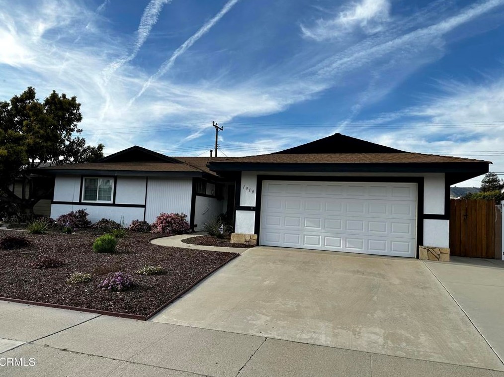 1919 Rowland Ave, Camarillo, CA 93010-3251