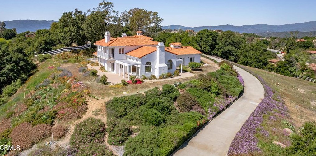 11088 Rodeo Dr, Oak View, CA 93022