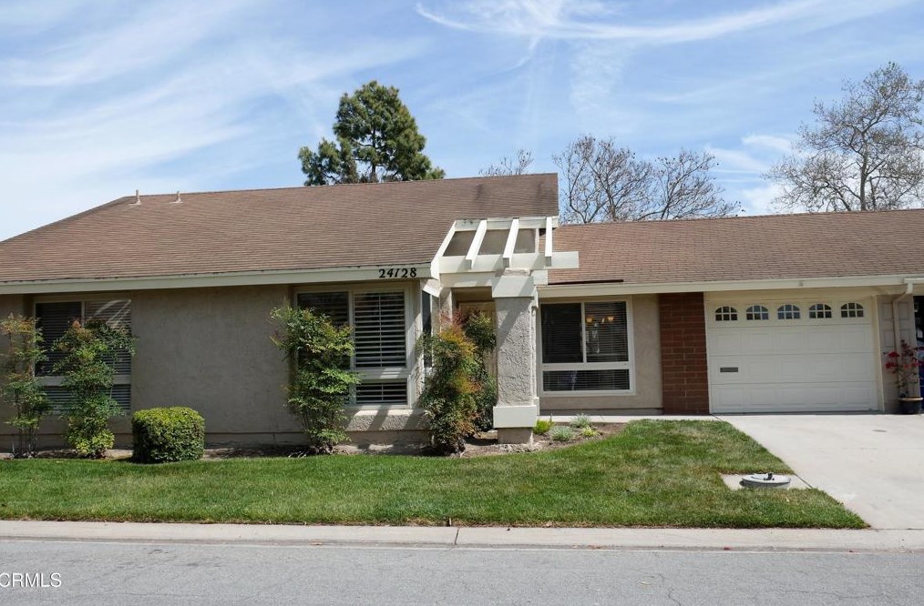 24128 Village 24, Camarillo, CA 93012-7607