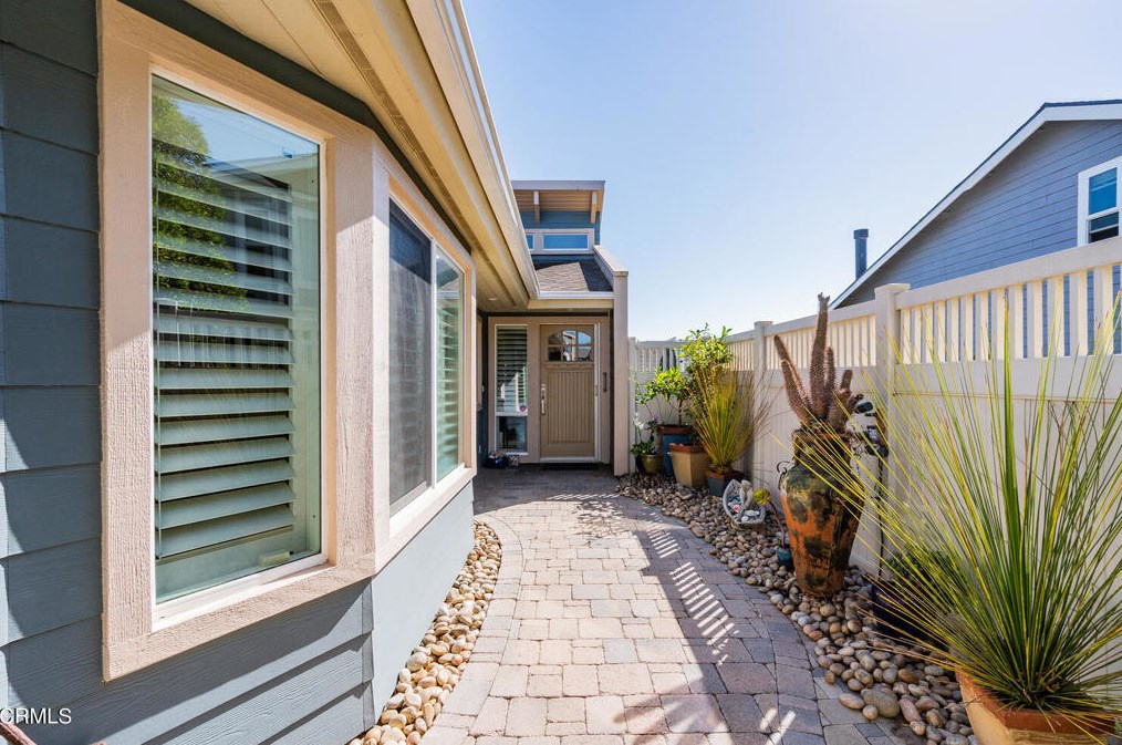 4550 Falkirk Bay, Oxnard, CA 93035