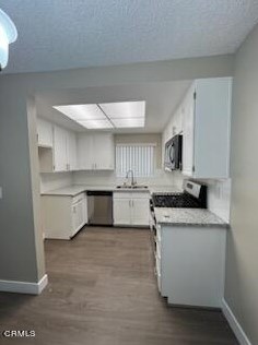 1201 Ramona Dr, Thousand Oaks, CA 91320-3572