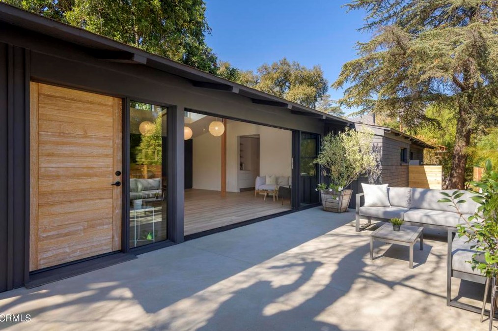 216 Matilija St, Ojai, CA 93023-2722