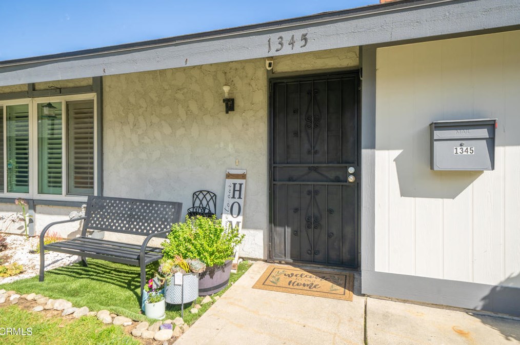 1345 Maxwell Ln, Upland CA  91786-7013 exterior