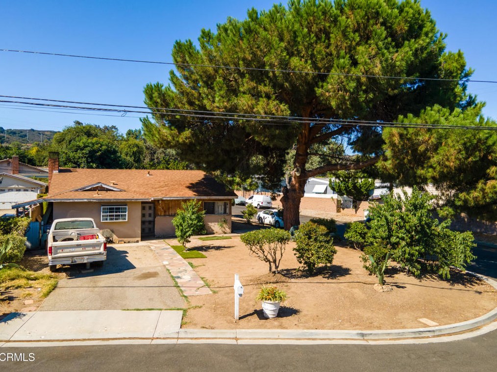 2826 Los Robles Rd, Thousand Oaks, CA 91362