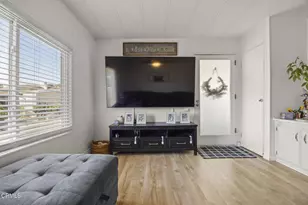 15750 Arroyo Dr, Moorpark, CA 93021 - Photo 12