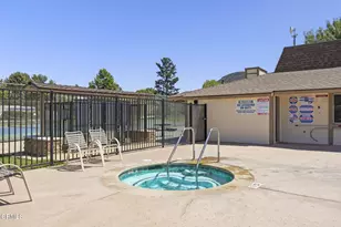 15750 Arroyo Dr, Moorpark, CA 93021 - Photo 46