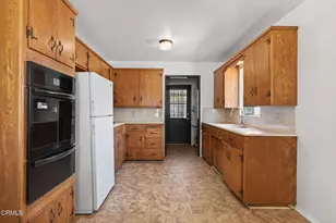 3300 3302 San Luis St, Ventura, CA 93003 - Photo 10